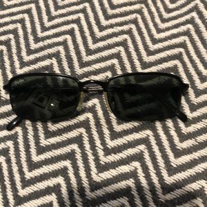 Ray Ban Sunglasses - Small frame - Cool Retro Look